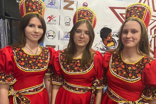 Красотки награждают победителей и призеров!!!