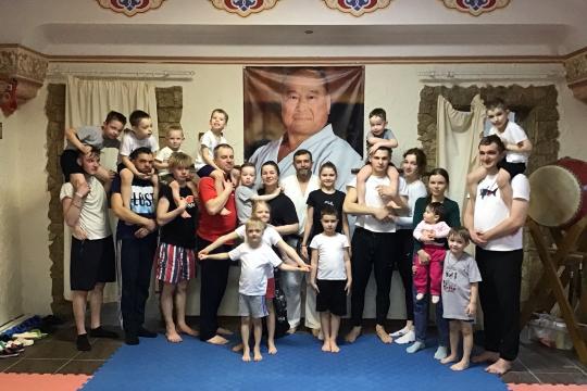 Сегодня прошла семейная тренировка в группе 