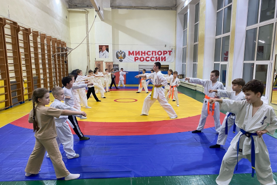 Готовимся к экзаменам на пояса. Каратисты сэмпая Антона Юрьевича